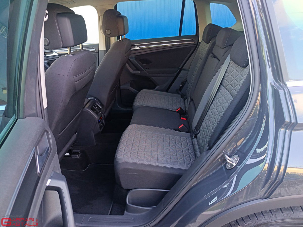 Volkswagen Tiguan Allspace 2.0 TDI SCR DSG 4MOTION Life (7)