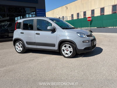Fiat Panda 1.0 FireFly S&S Hybrid City Cross (2)
