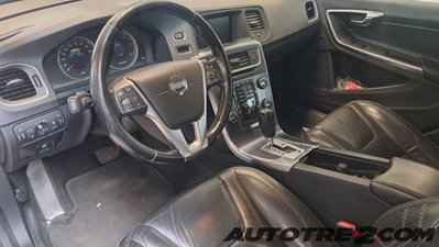Volvo V60 D4 AWD Geartronic Volvo Ocean Race (9)