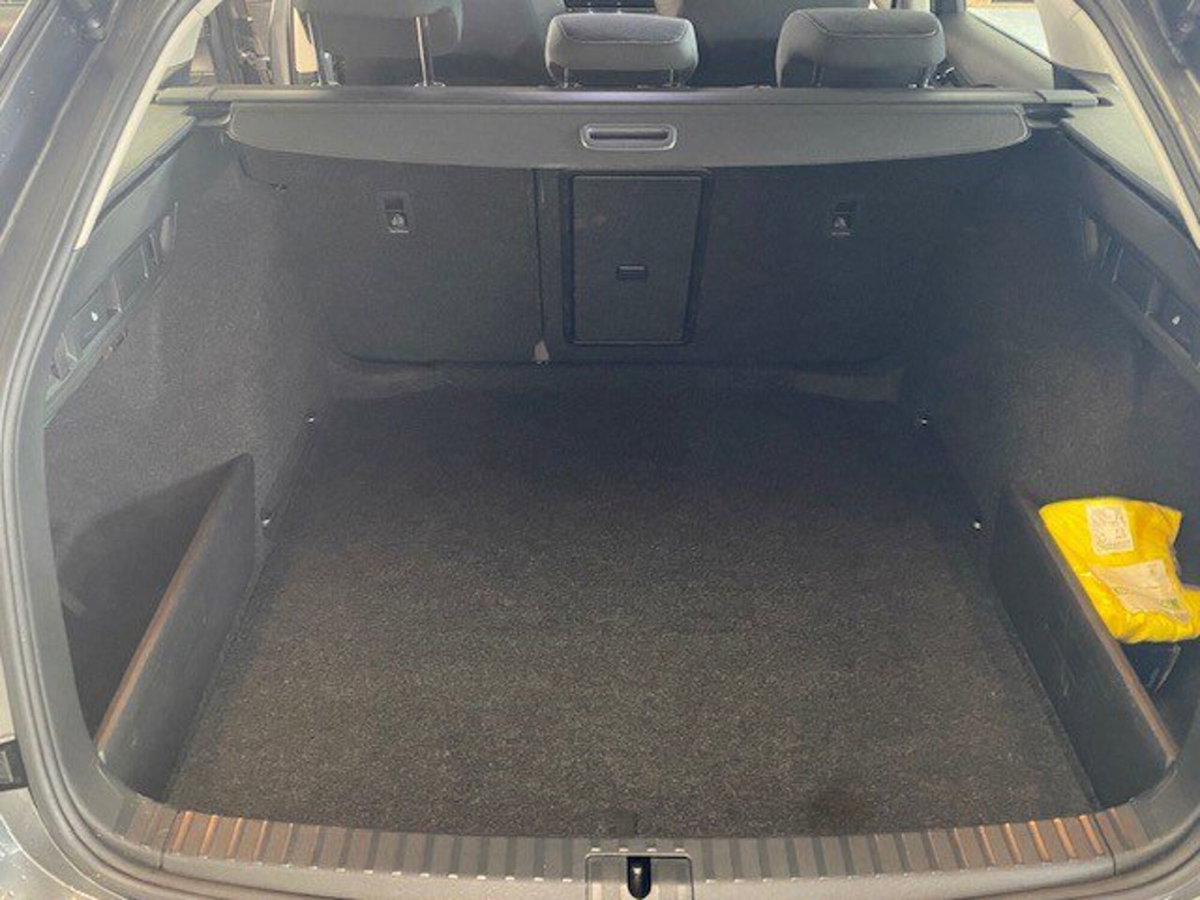 Skoda Octavia Station Wagon 2.0 TDI EVO SCR DSG Wagon Ambition (10)