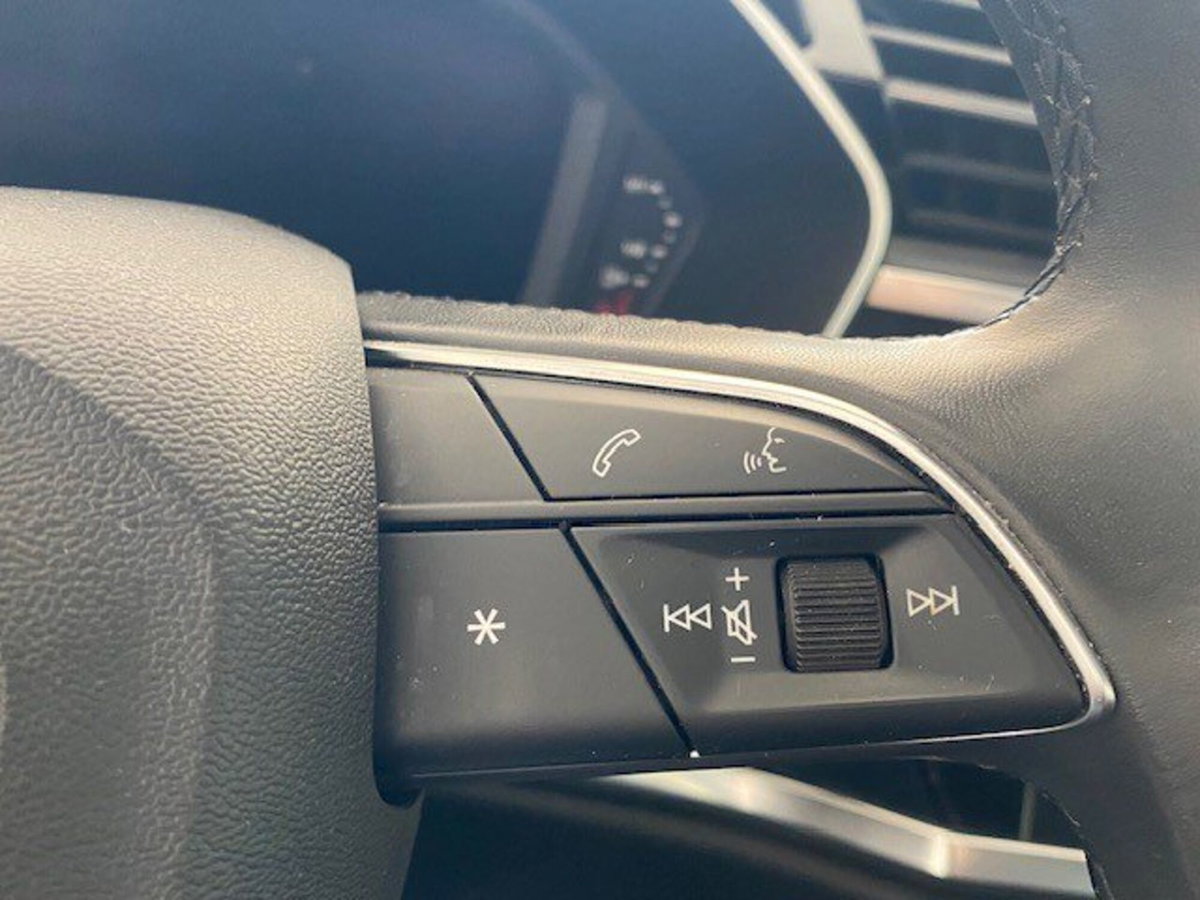 Audi Q3 Sportback 40 TDI quattro S tronic S line edition (12)