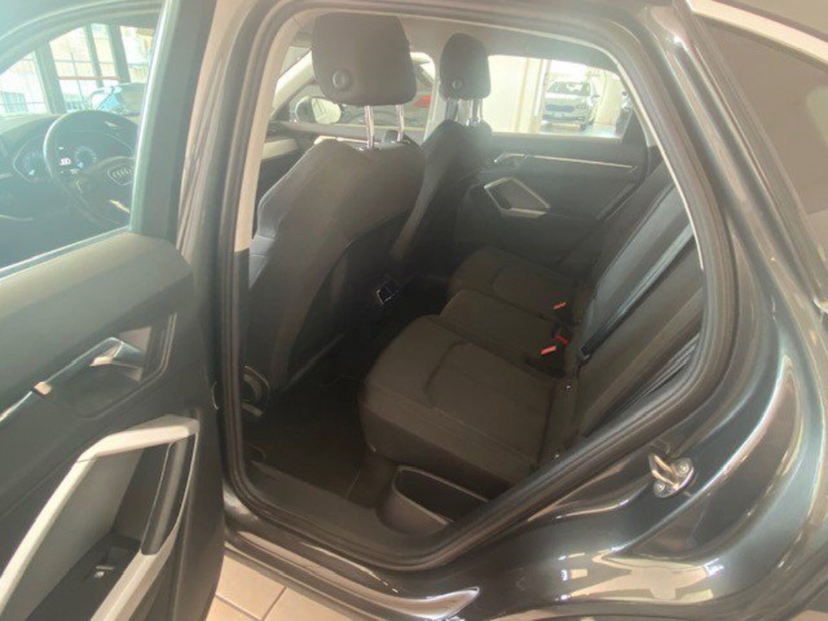 Audi Q3 Sportback 40 TDI quattro S tronic S line edition (8)