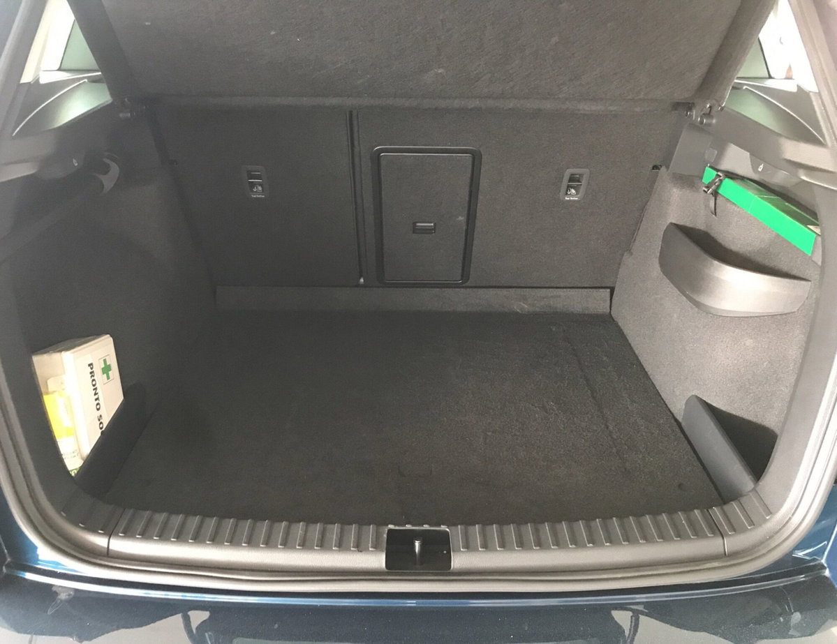 Skoda Karoq 1.5 TSI ACT DSG Executive (12)