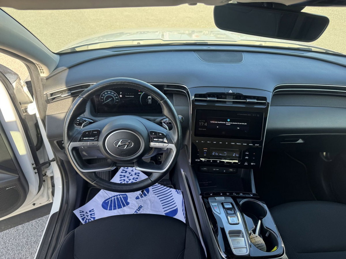 Hyundai Tucson 1.6 hev Exellence 2wd auto (13)