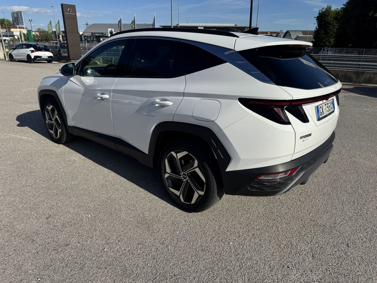 Hyundai Tucson 1.6 hev Exellence 2wd auto (3)