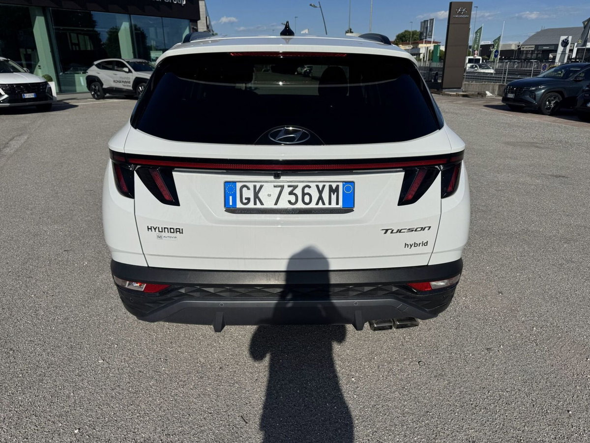 Hyundai Tucson 1.6 hev Exellence 2wd auto (4)
