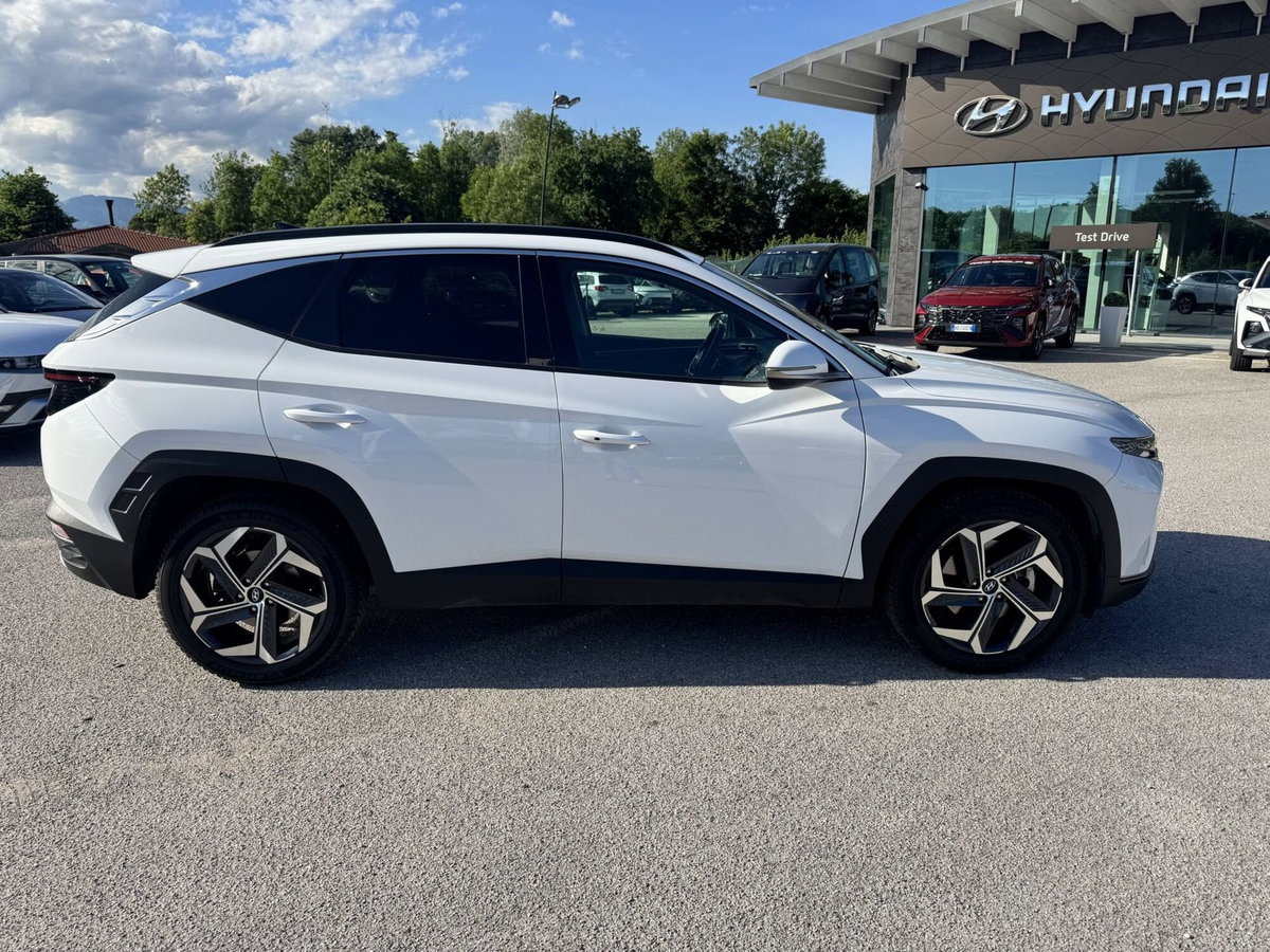 Hyundai Tucson 1.6 hev Exellence 2wd auto (6)