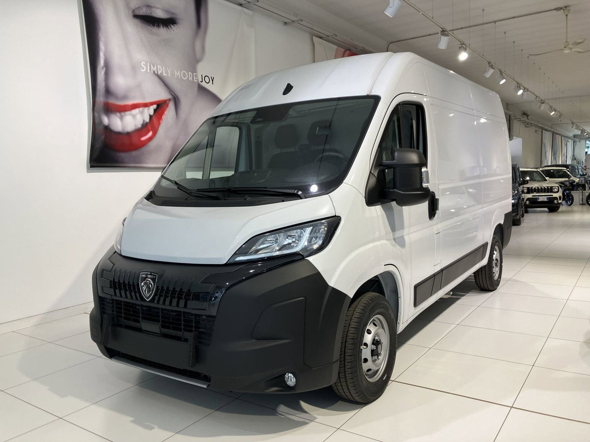 Peugeot Boxer Furgone 35 L2H2 2.2 diesel 140cv S&S vetrato