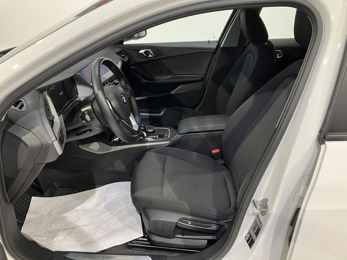 BMW Serie 1 5p. 116d 5p. Advantage (11)