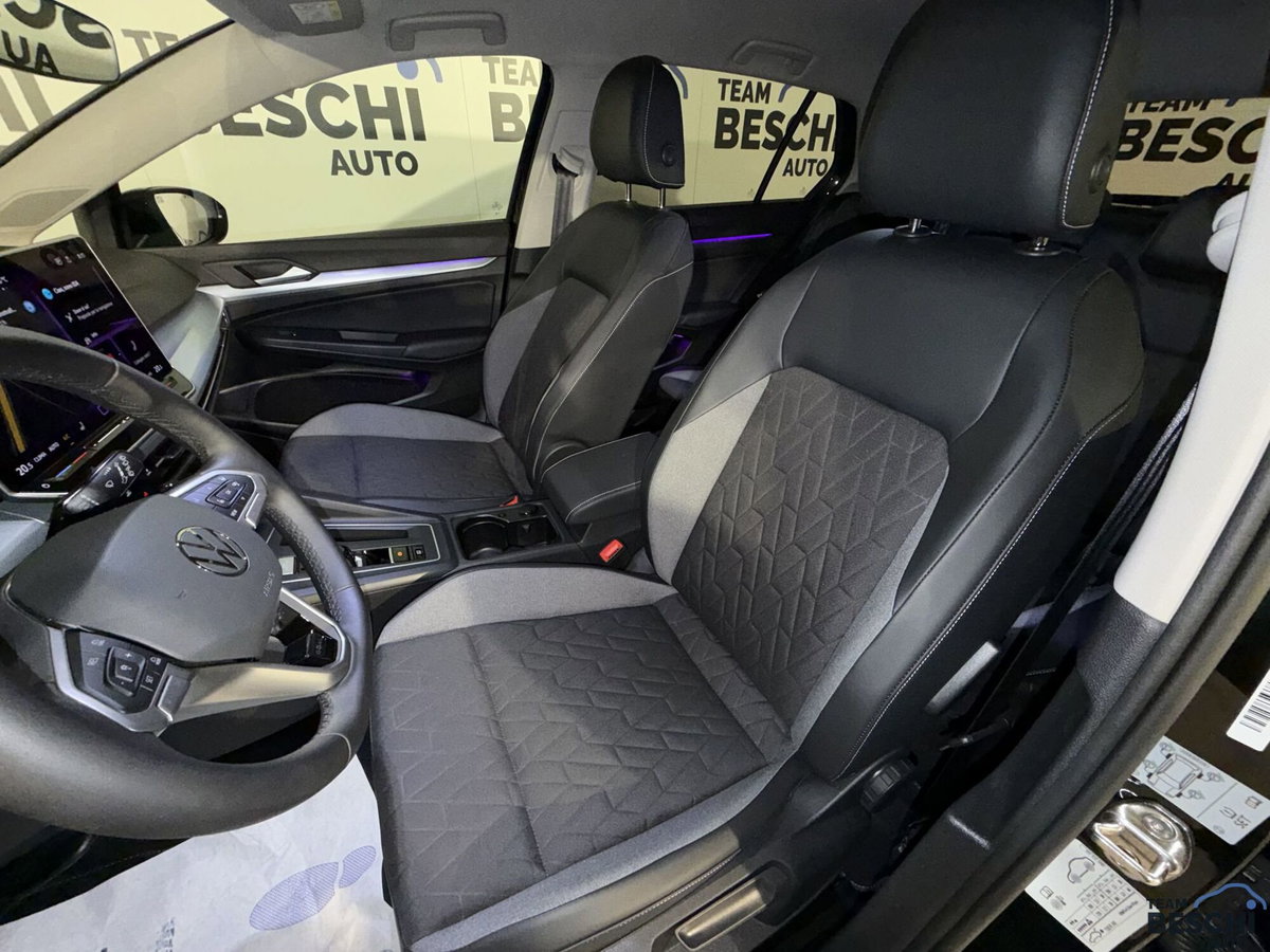 Volkswagen Golf 1.5 etsi 50 Years 150cv dsg (5)
