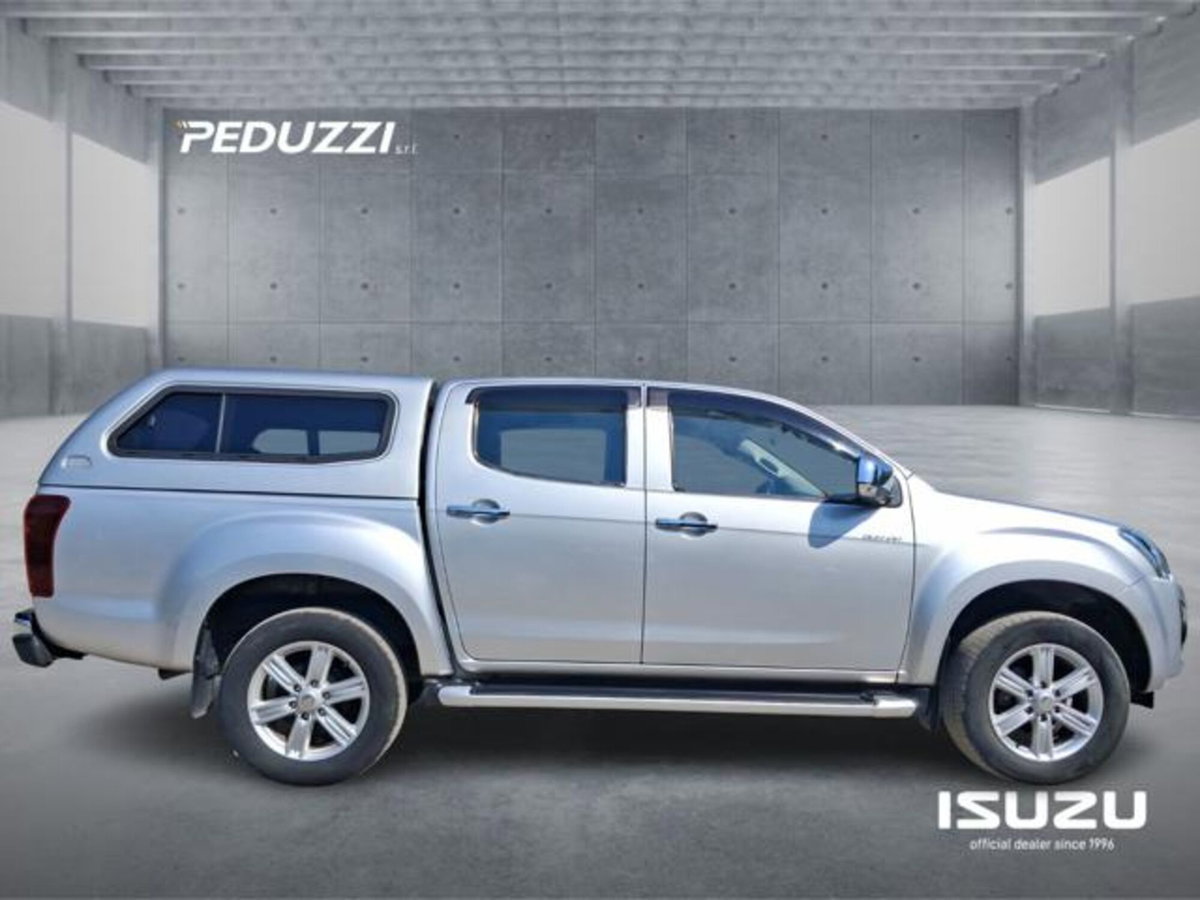 Isuzu D-Max Pick-up 1.9 Crew Cab Quasar 4WD Clima (10)