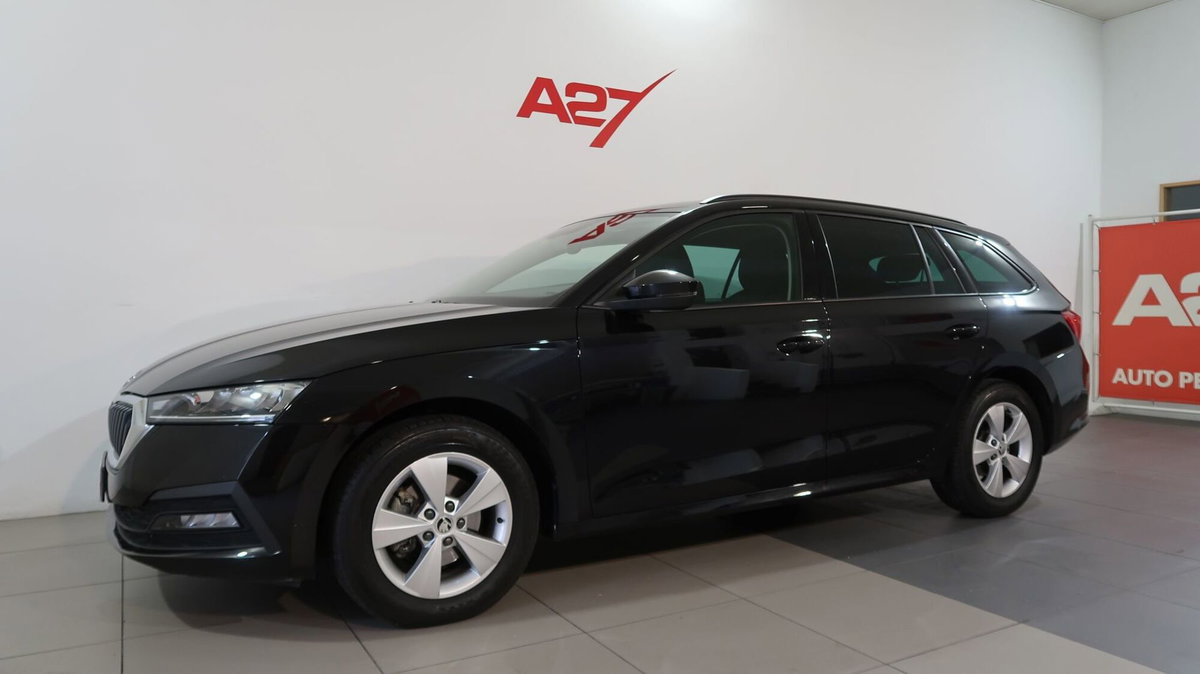 Skoda Octavia Station Wagon 2.0 TDI EVO SCR DSG Wagon Ambition (14)