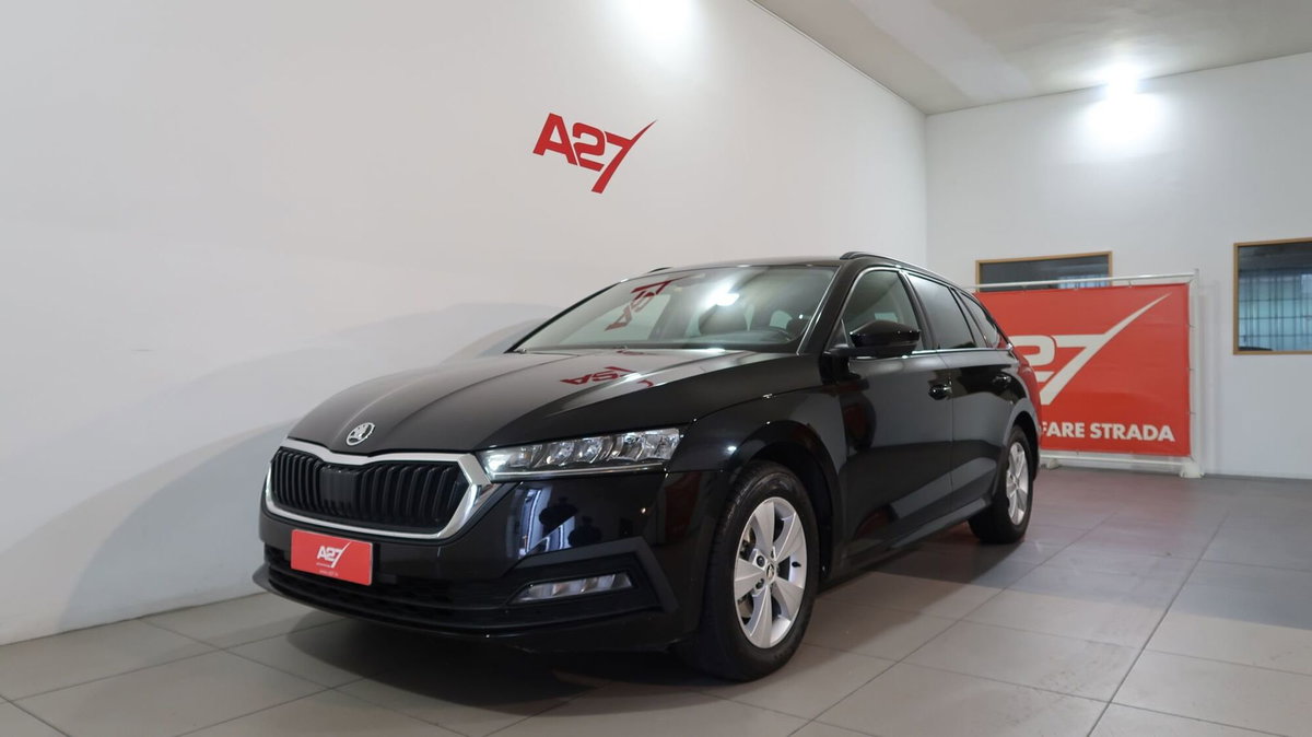 Skoda Octavia Station Wagon 2.0 TDI EVO SCR DSG Wagon Ambition (8)