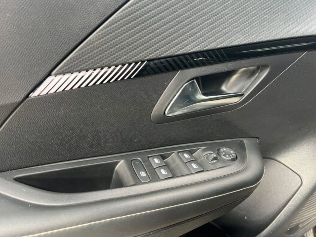 Peugeot 208 PureTech 100 Stop&Start 5 porte Allure (6)