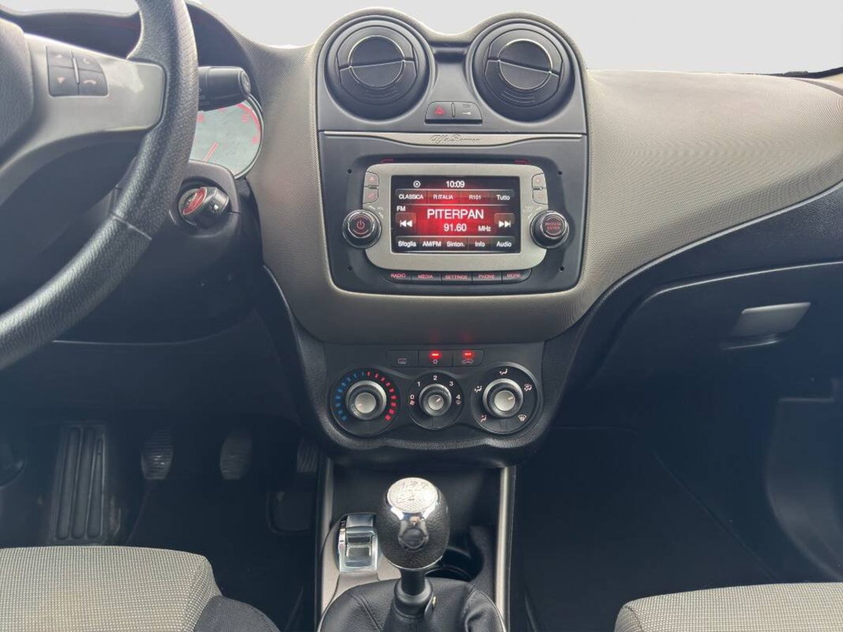 Alfa Romeo MiTo 1.3 JTDm 85 CV S&S Distinctive (15)