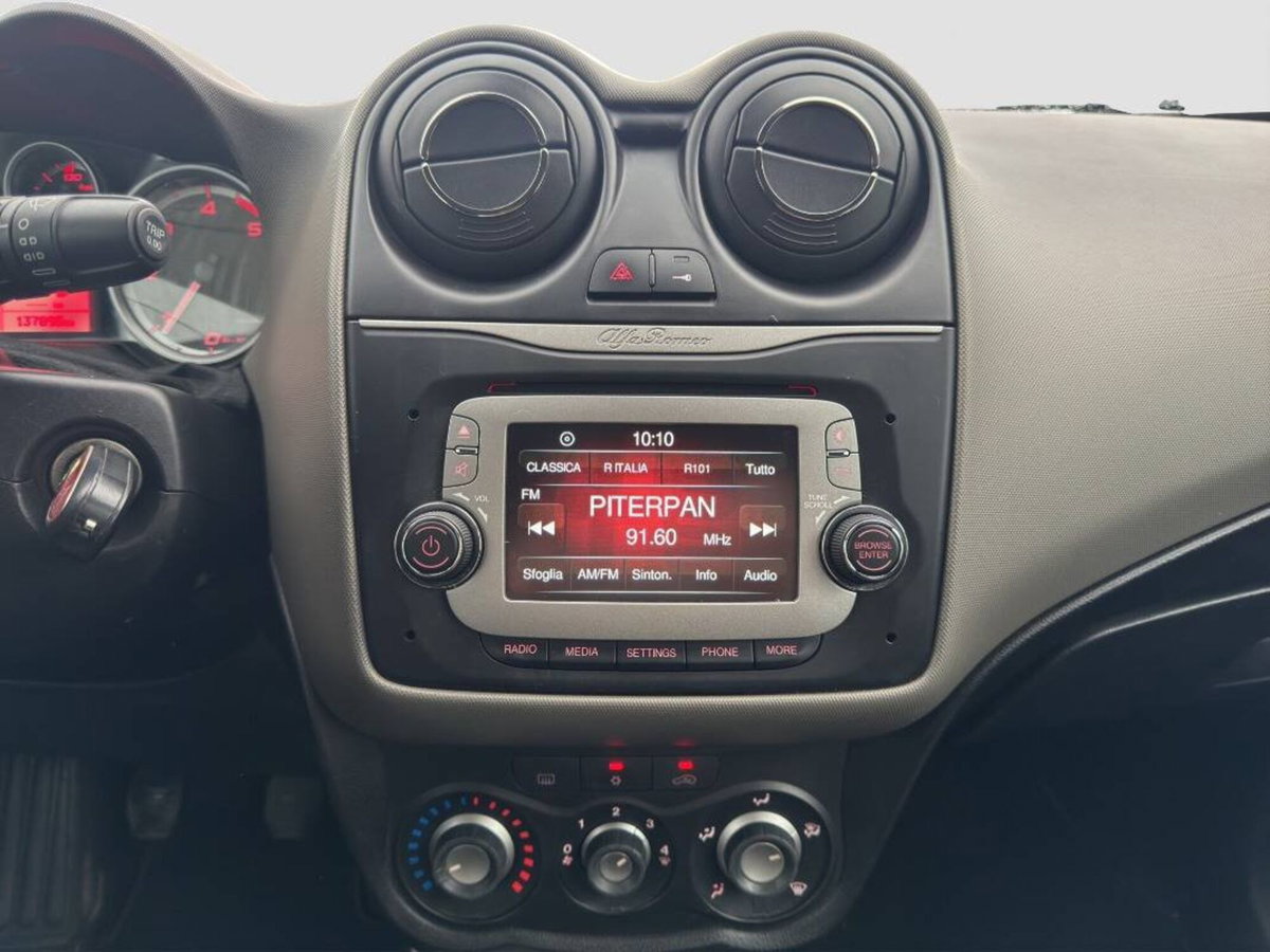 Alfa Romeo MiTo 1.3 JTDm 85 CV S&S Distinctive (16)