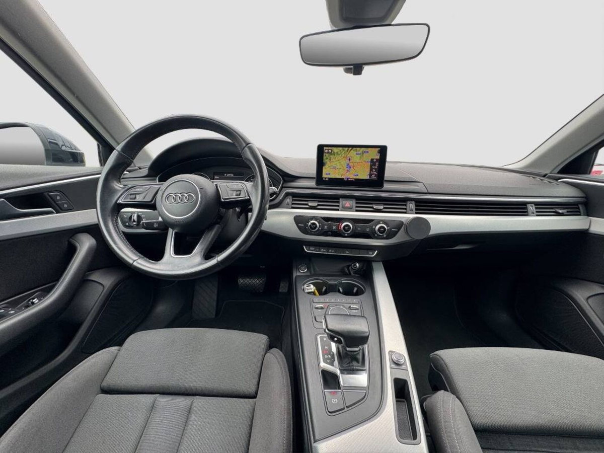 Audi A4 Avant 2.0 TDI 150 CV ultra Business Sport (14)