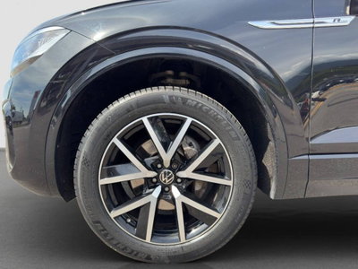 Volkswagen Touareg 3.0 V6 tdi scr R-Line Final Edition 286cv auto (19)