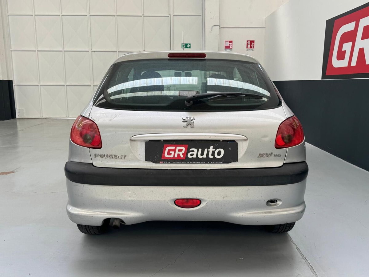 Peugeot 206 HDi 3p. XT (8)