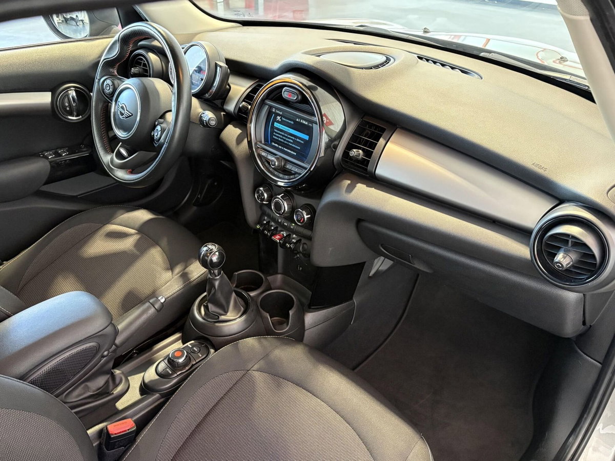 MINI Mini 1.5 One D Business 5 porte (11)