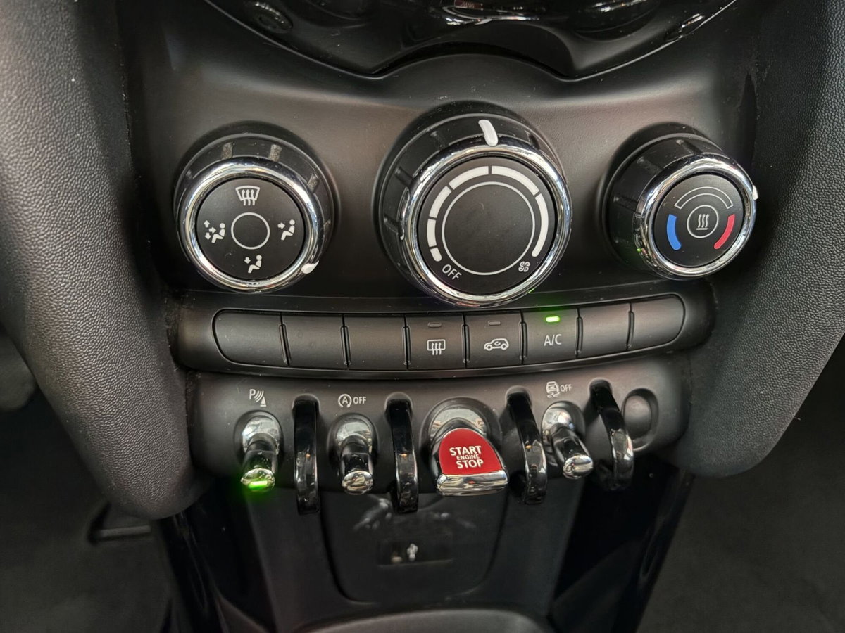 MINI Mini 1.5 One D Business 5 porte (19)