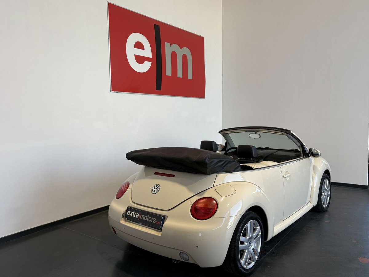 Volkswagen New Beetle Cabrio TDI 101CV (10)