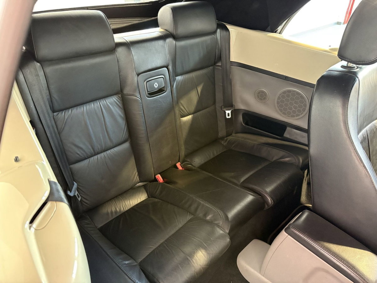 Volkswagen New Beetle Cabrio TDI 101CV (18)