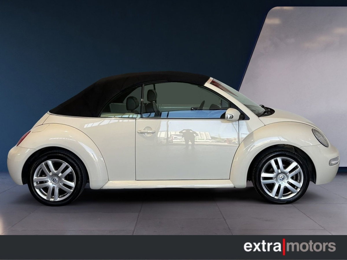 Volkswagen New Beetle Cabrio TDI 101CV (2)