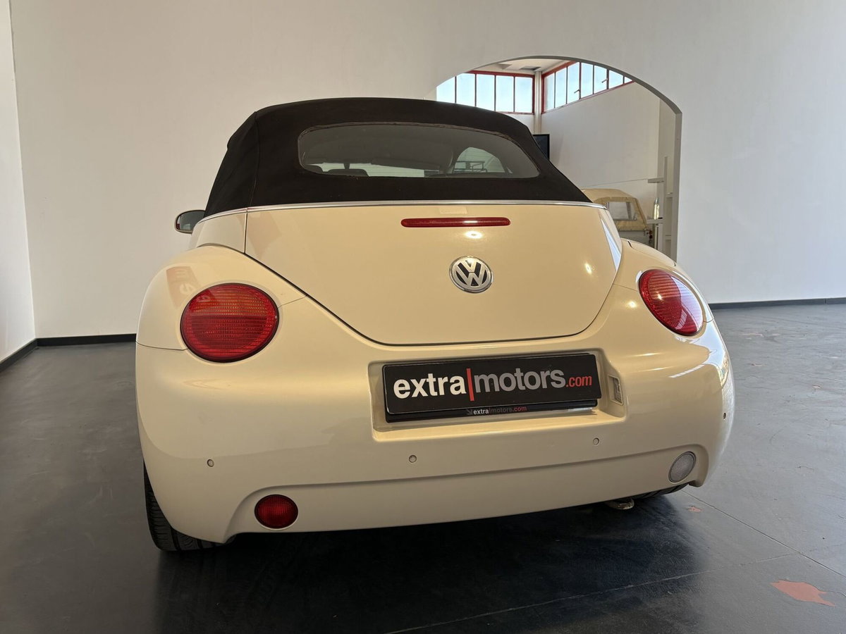 Volkswagen New Beetle Cabrio TDI 101CV (6)