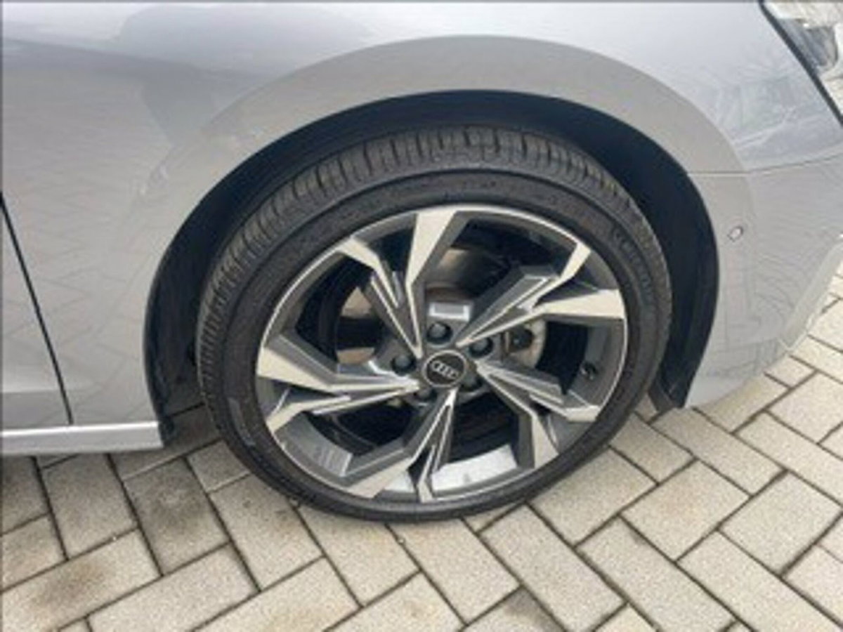 Audi A3 Sportback 35 TFSI S tronic Business (5)