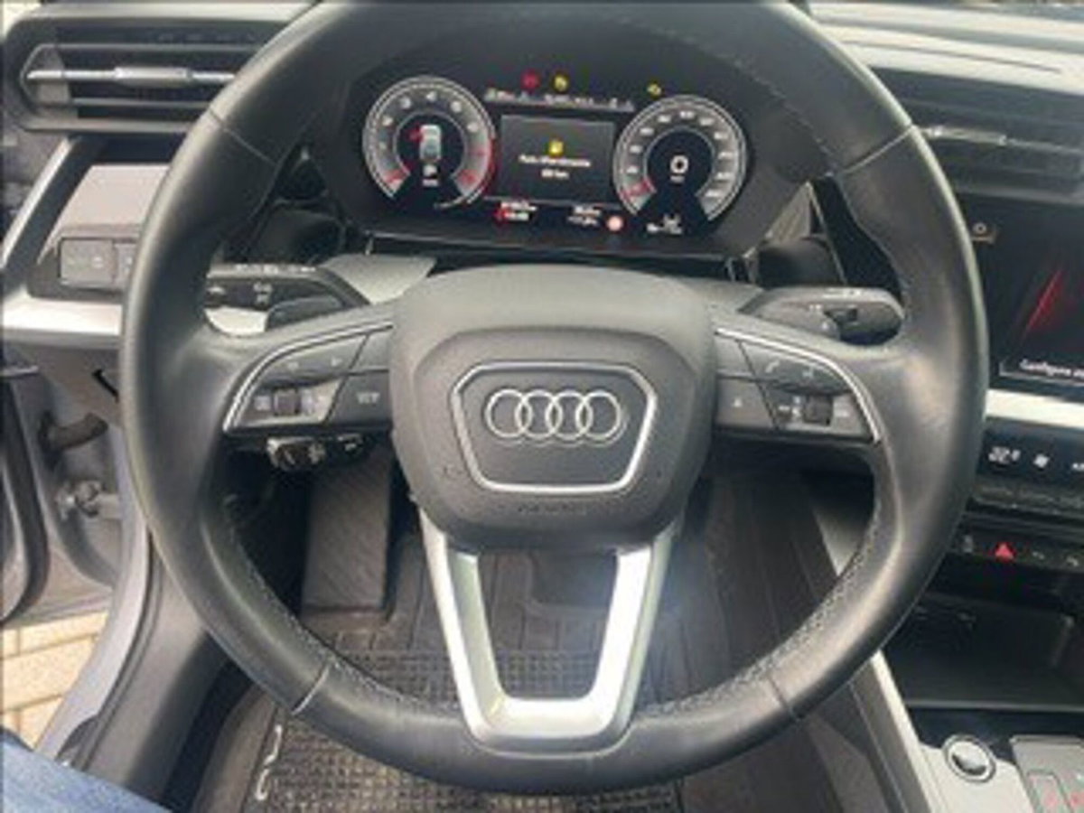 Audi A3 Sportback 35 TFSI S tronic Business (9)
