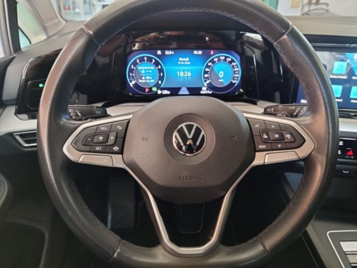 Volkswagen Golf Variant 1.0 eTSI EVO DSG Life (10)