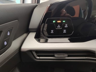 Volkswagen Golf Variant 1.0 eTSI EVO DSG Life (13)