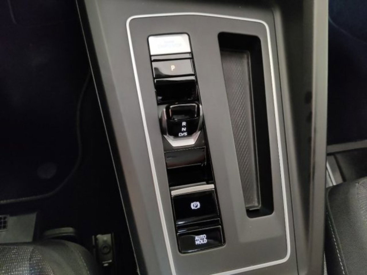 Volkswagen Golf Variant 1.0 eTSI EVO DSG Life (14)