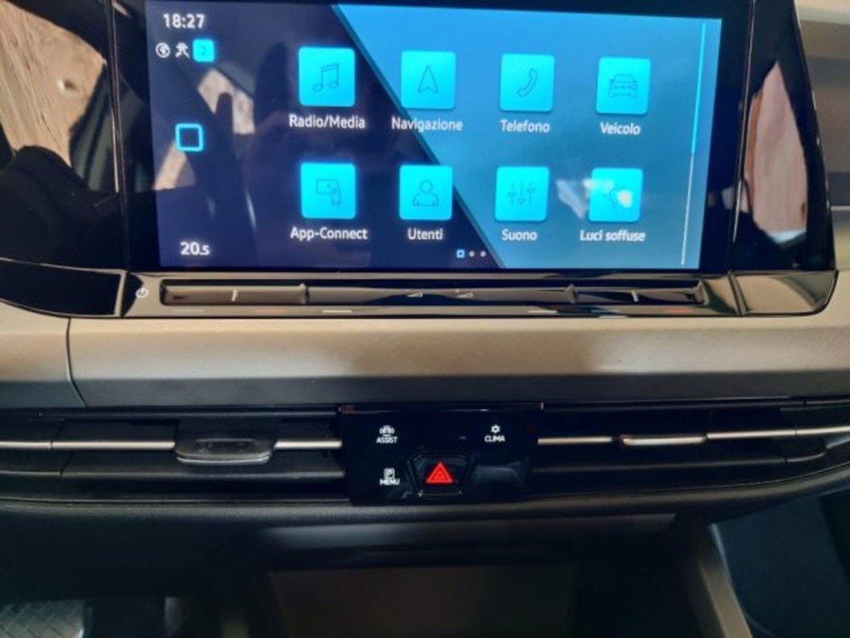 Volkswagen Golf Variant 1.0 eTSI EVO DSG Life (15)