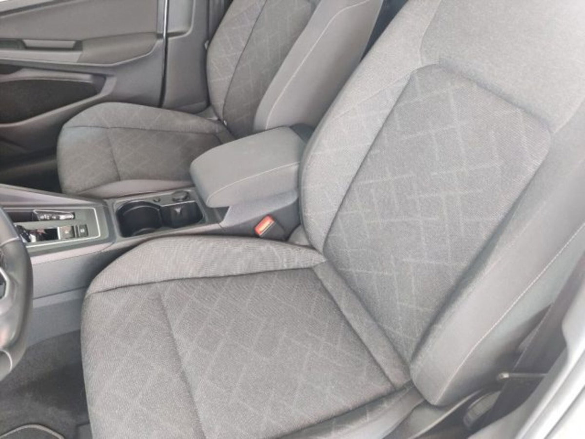 Volkswagen Golf Variant 1.0 eTSI EVO DSG Life (18)