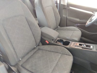 Volkswagen Golf Variant 1.0 eTSI EVO DSG Life (19)