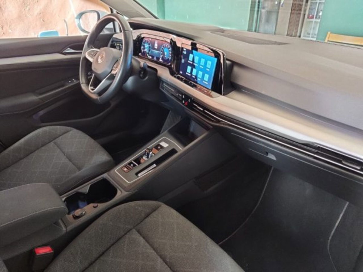 Volkswagen Golf Variant 1.0 eTSI EVO DSG Life (20)