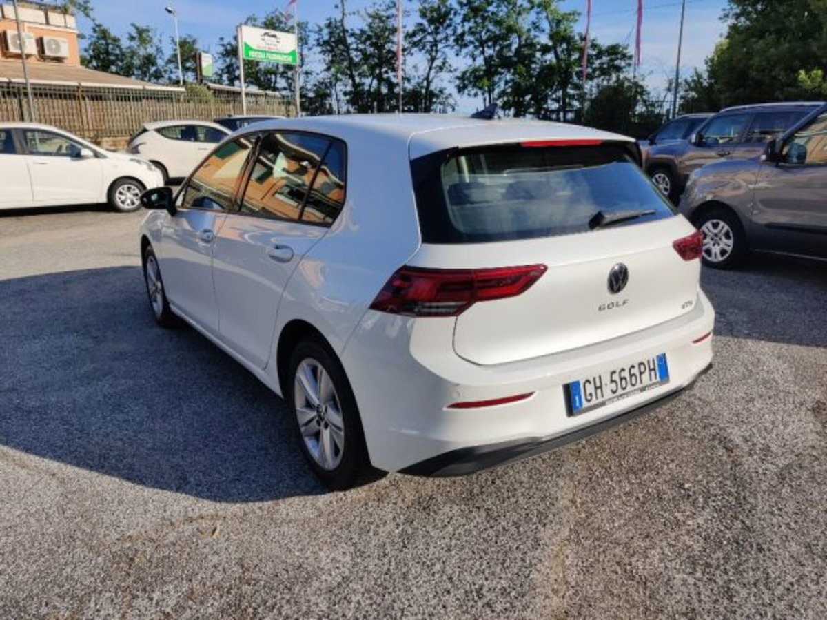 Volkswagen Golf Variant 1.0 eTSI EVO DSG Life (7)