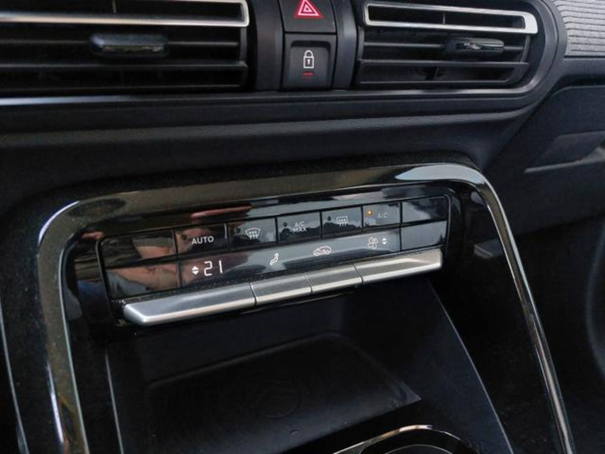 Citroen C3 1.2 puretech turbo Max 100cv s&s (14)