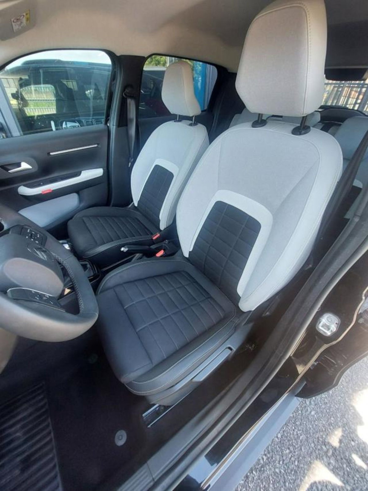 Citroen C3 1.2 puretech turbo Max 100cv s&s (9)