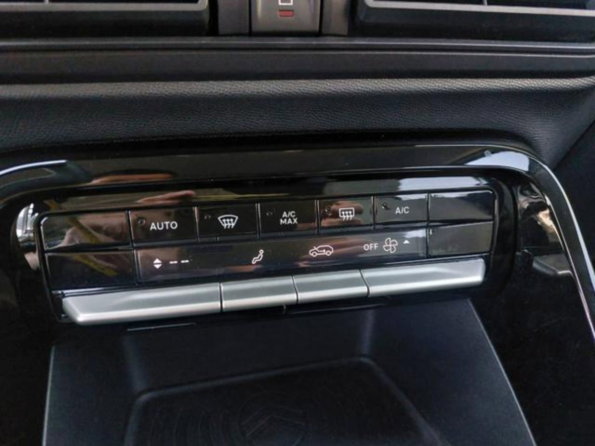 Citroen C3 1.2 puretech turbo Max 100cv s&s (14)
