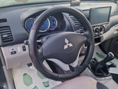 Mitsubishi L200 2.5 DI-D/136CV Double Cab Invite (10)