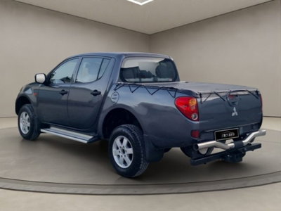 Mitsubishi L200 2.5 DI-D/136CV Double Cab Invite (3)