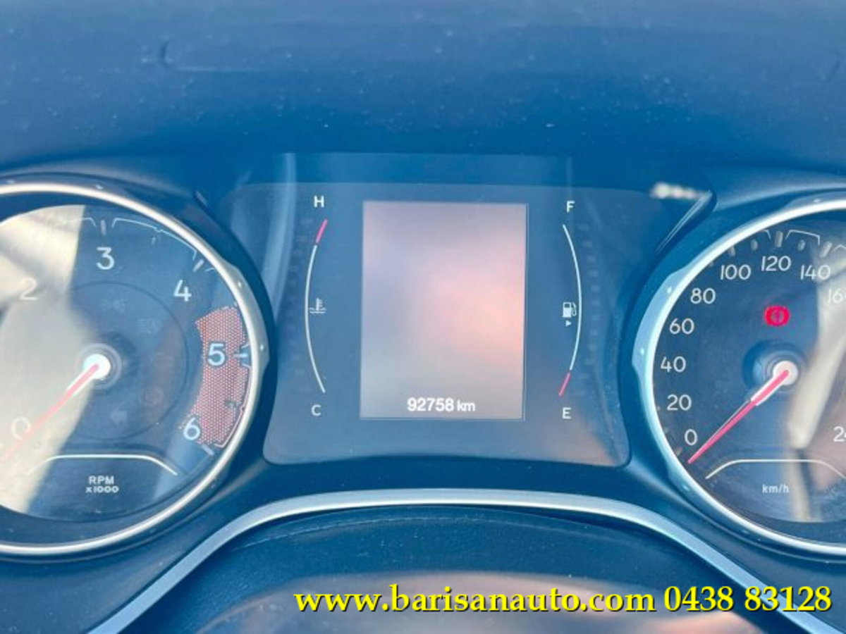 Jeep Compass 1.6 Multijet II 2WD Business (8)