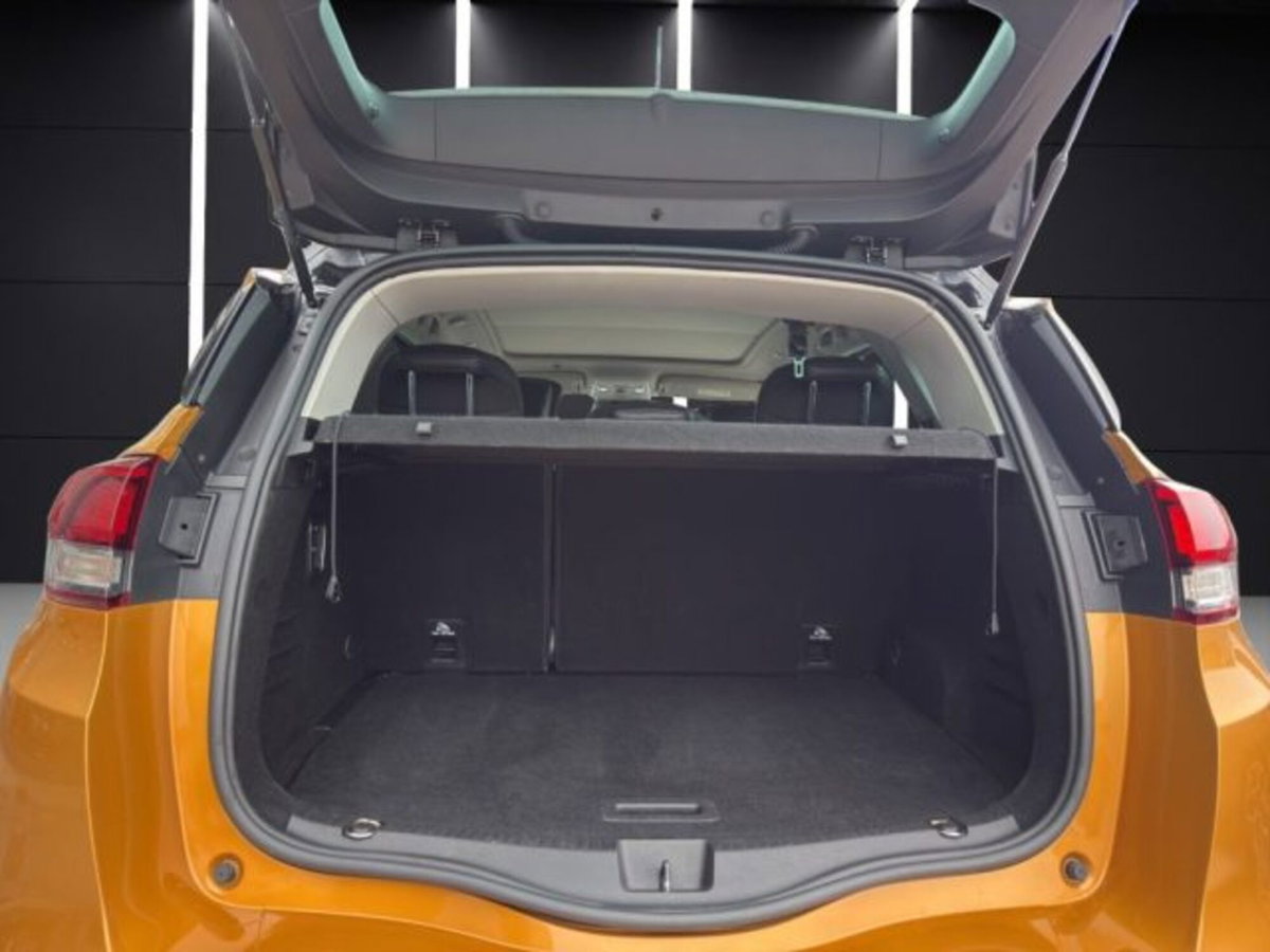 Renault Scenic E-Tech Electric XMod dCi 130 CV Start&Stop Energy Limited (20)
