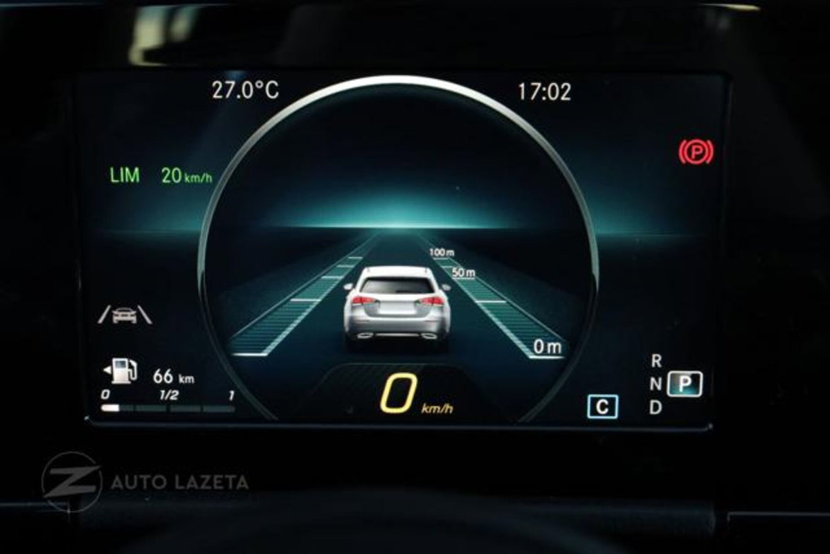Mercedes-Benz GLA SUV 180 d Automatic Business (10)