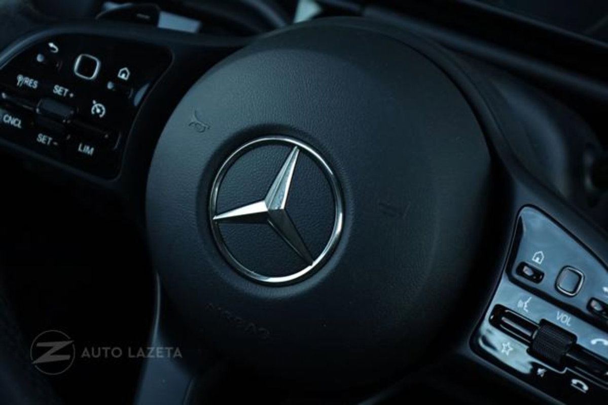 Mercedes-Benz GLA SUV 180 d Automatic Business (16)