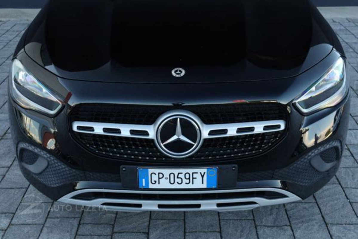 Mercedes-Benz GLA SUV 180 d Automatic Business (18)