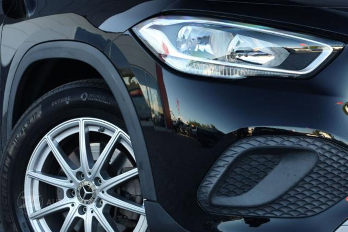 Mercedes-Benz GLA SUV 180 d Automatic Business (19)